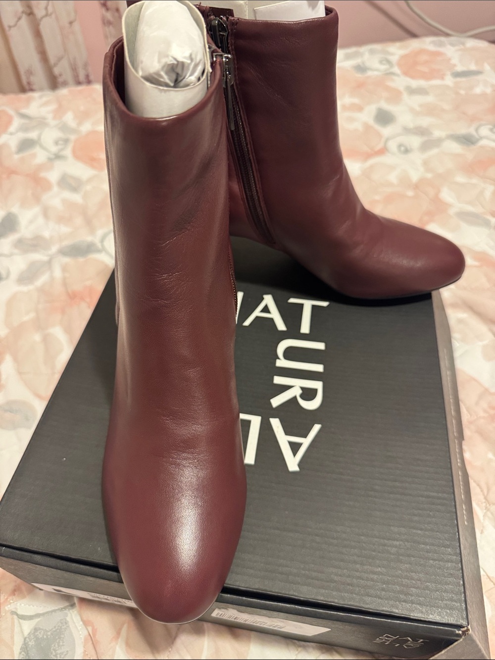 Naturalizer Women's Burgundy Leather Ankle Booties